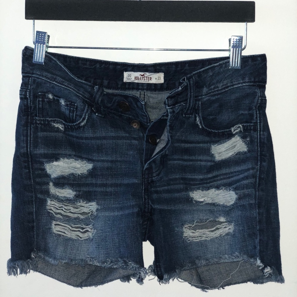 Ripped hollister Jean shorts